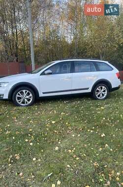 Универсал Skoda Octavia Scout 2015 в Долине