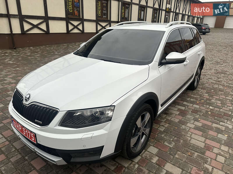 Універсал Skoda Octavia Scout 2015 в Рівному