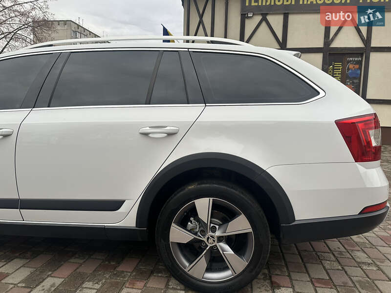 Універсал Skoda Octavia Scout 2015 в Рівному