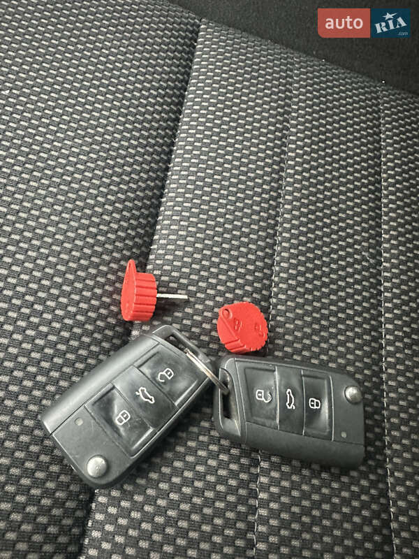 Універсал Skoda Octavia Scout 2015 в Рівному