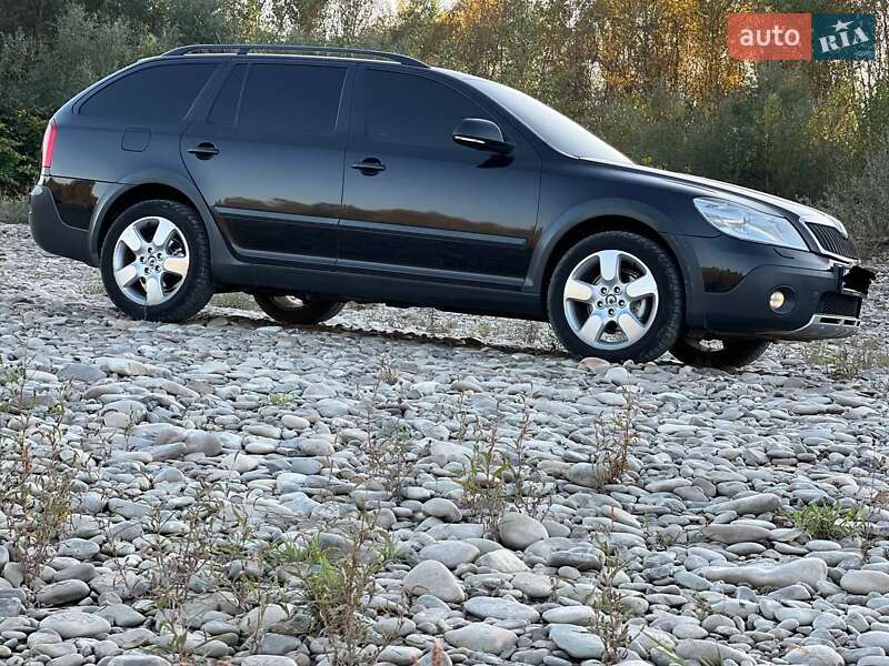 Универсал Skoda Octavia Scout 2011 в Виноградове фото 25 Универсал Skoda Octavia Scout 2011 в Виноградове