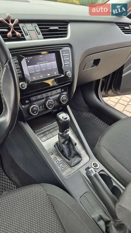 Універсал Skoda Octavia Scout 2014 в Львові