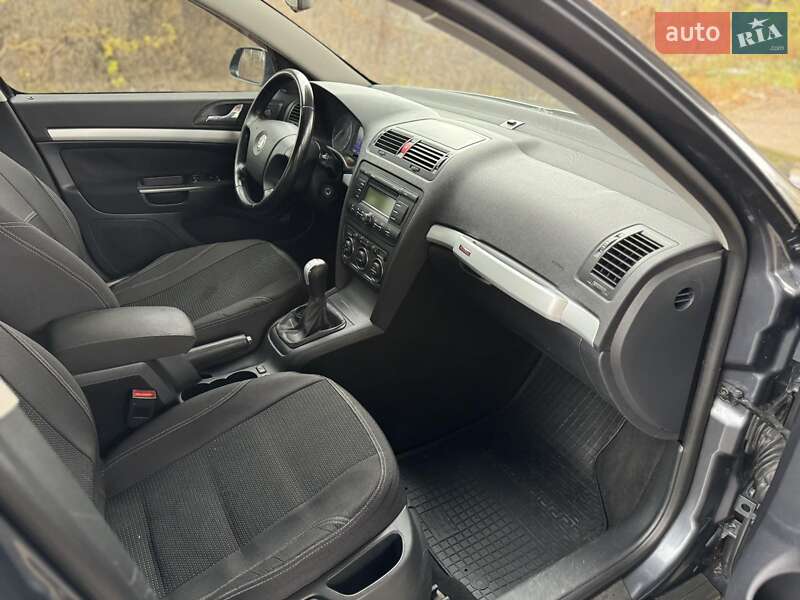 Універсал Skoda Octavia Scout 2008 в Дніпрі