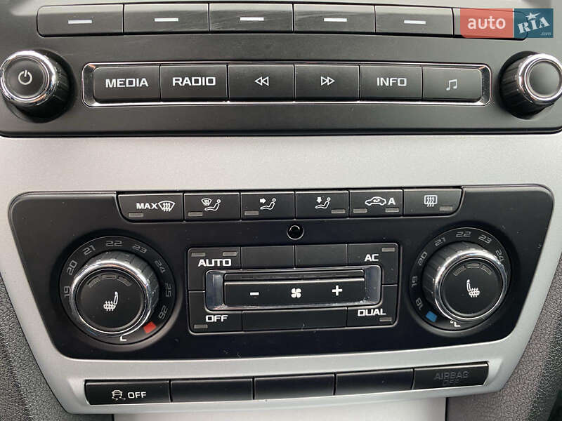 Универсал Skoda Octavia Scout 2011 в Калуше