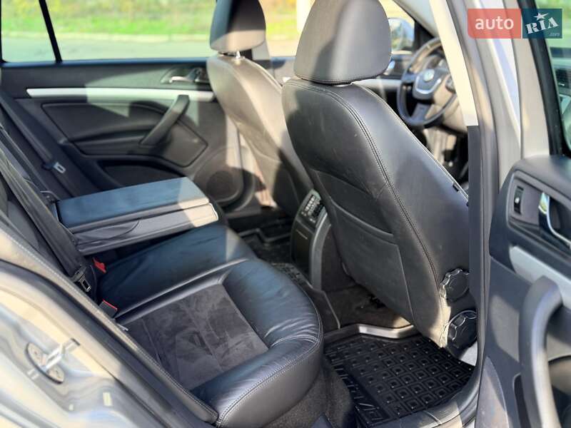 Универсал Skoda Octavia Scout 2013 в Вознесенске