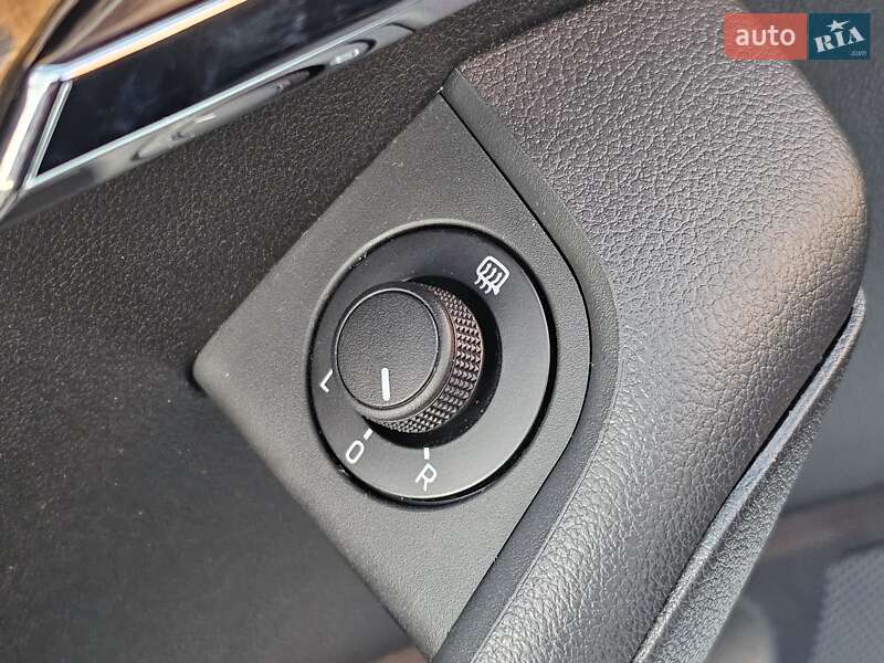 Универсал Skoda Octavia Scout 2017 в Киеве фото 29 Универсал Skoda Octavia Scout 2017 в Киеве