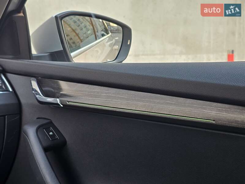 Универсал Skoda Octavia Scout 2017 в Киеве фото 46 Универсал Skoda Octavia Scout 2017 в Киеве