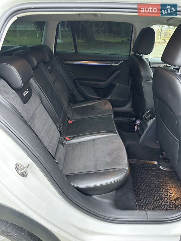 Универсал Skoda Octavia Scout 2018 в Дубно