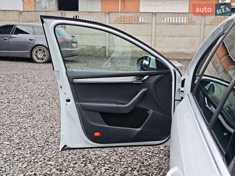 Универсал Skoda Octavia Scout 2018 в Луцке фото 16 Универсал Skoda Octavia Scout 2018 в Луцке