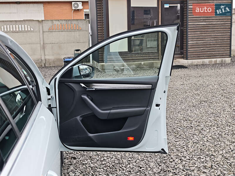 Универсал Skoda Octavia Scout 2018 в Луцке фото 60 Универсал Skoda Octavia Scout 2018 в Луцке