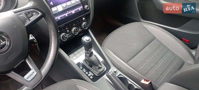 Универсал Skoda Octavia Scout 2015 в Бобровице