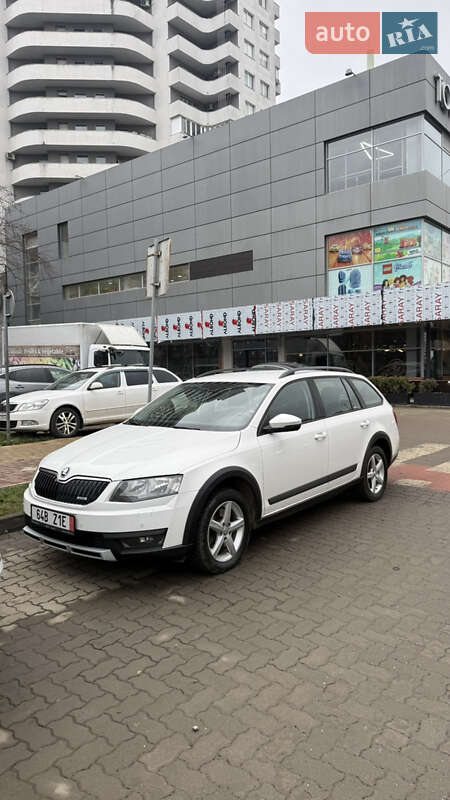Універсал Skoda Octavia Scout 2014 в Ужгороді