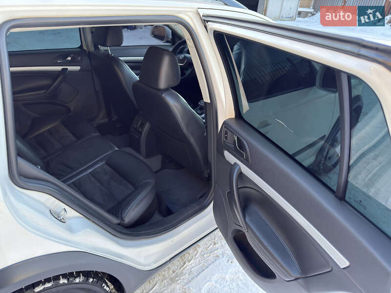 Універсал Skoda Octavia Scout 2011 в Черкасах