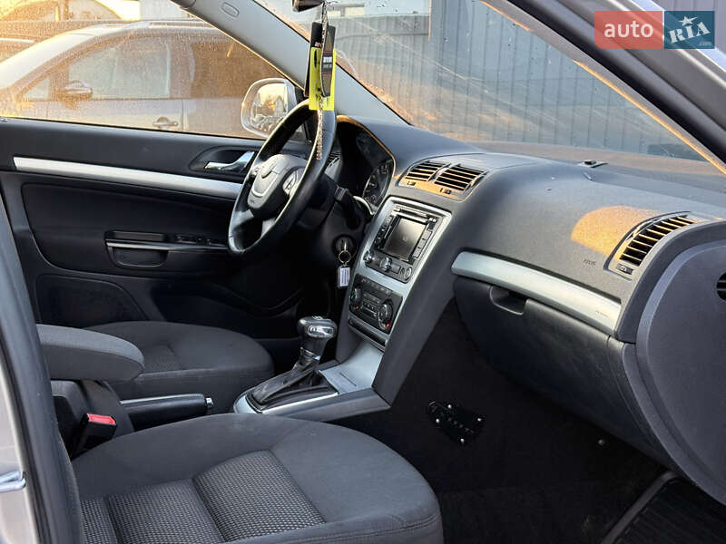 Универсал Skoda Octavia Scout 2013 в Староконстантинове фото 23 Универсал Skoda Octavia Scout 2013 в Староконстантинове