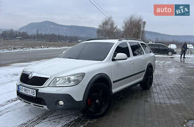Универсал Skoda Octavia Scout 2011 в Хусте