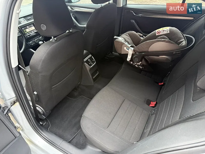 Skoda Octavia Scout 2016 VIN TMBLK7NE9H0147093 фото оголошення 7 з 39