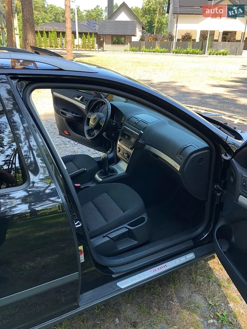 2011 Skoda Octavia - мініатюра 16