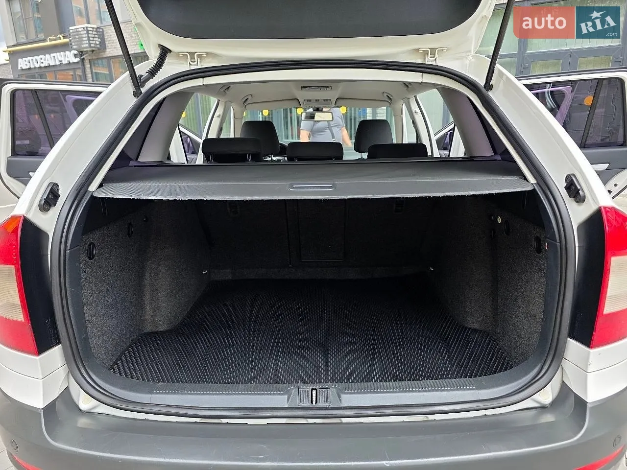 2011 Skoda Octavia - мініатюра 41