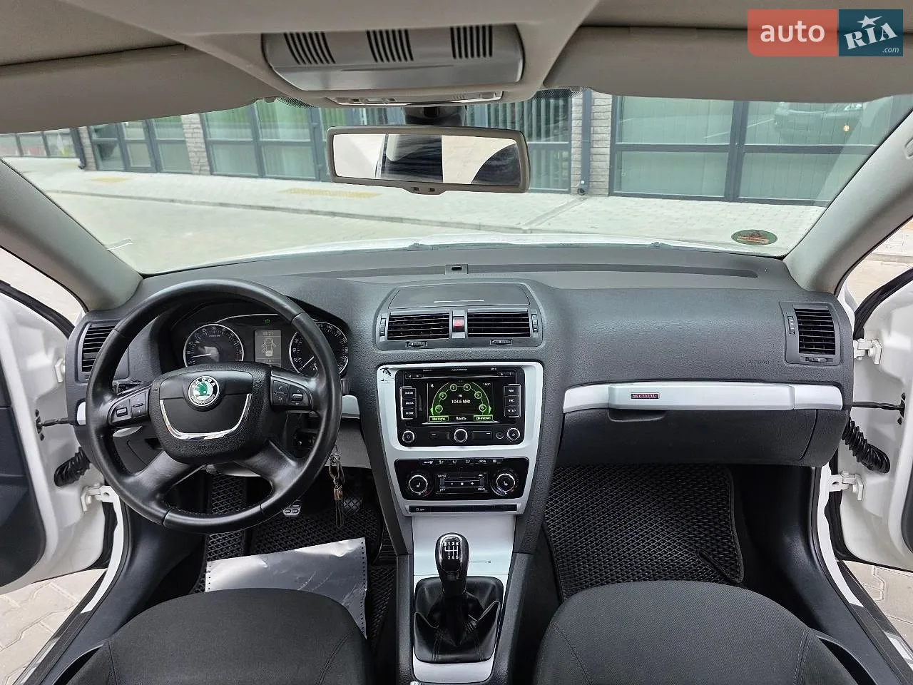 2011 Skoda Octavia - мініатюра 55