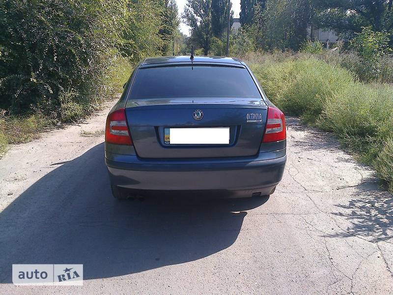 Седан Skoda Octavia 2007 в Кривом Роге