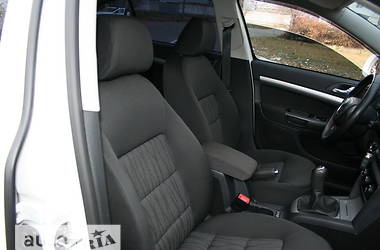 Седан Skoda Octavia 2012 в 