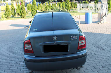 Седан Skoda Octavia 2005 в Львове