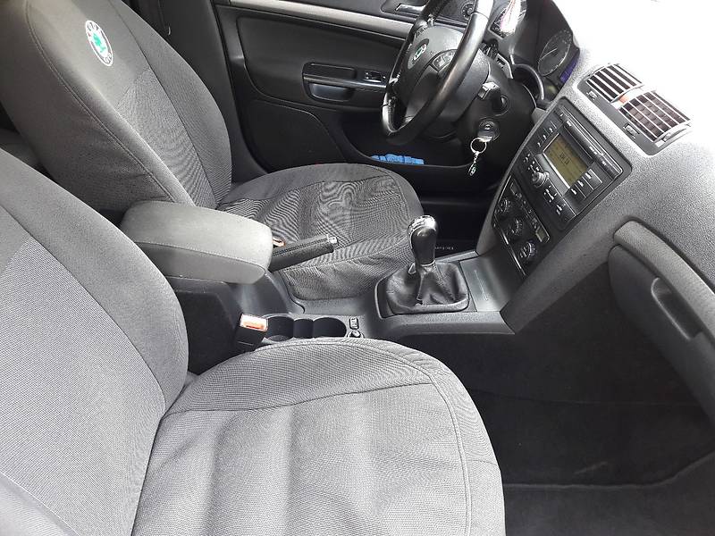 Седан Skoda Octavia 2008 в Черкассах
