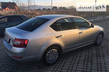 Седан Skoda Octavia 2013 в 
