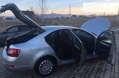 Седан Skoda Octavia 2013 в 
