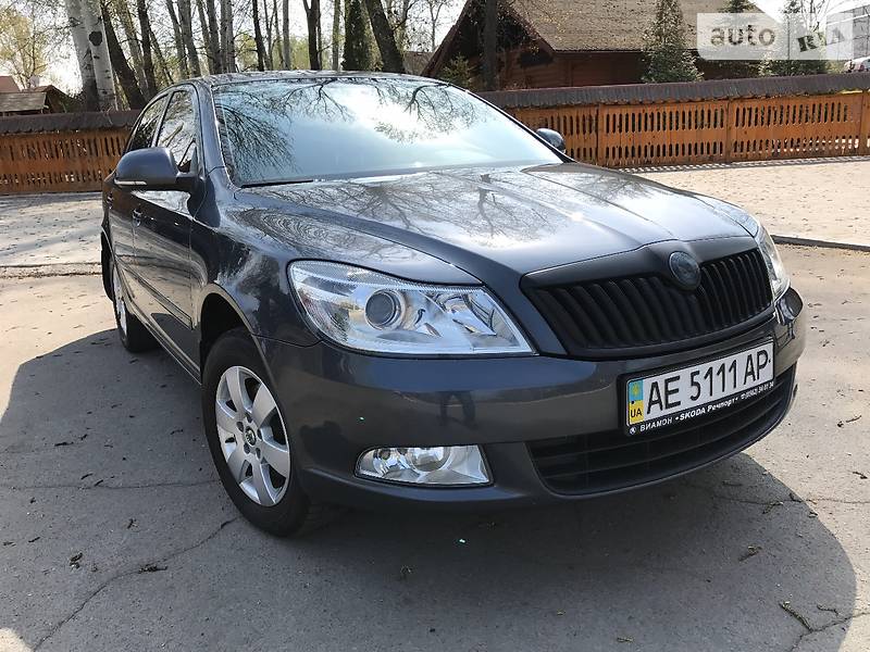 Седан Skoda Octavia 2012 в Днепре