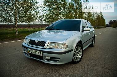 Седан Skoda Octavia 2008 в Днепре