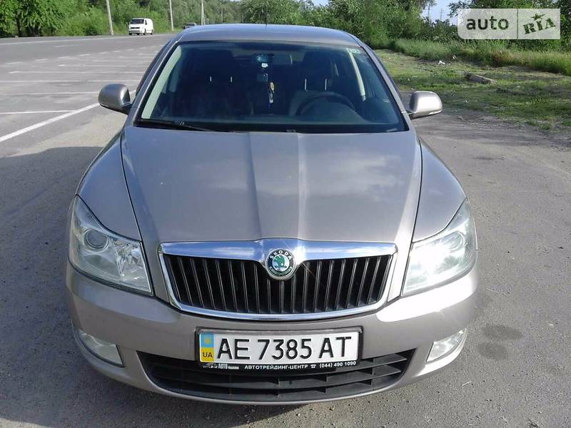 Седан Skoda Octavia 2010 в Кривом Роге