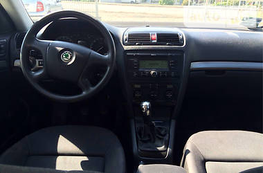 Седан Skoda Octavia 2005 в Косове