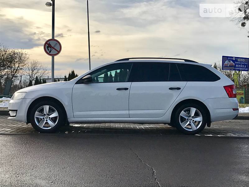 Универсал Skoda Octavia 2015 в Ровно