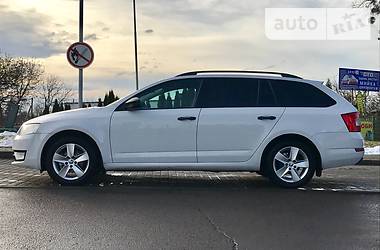 Универсал Skoda Octavia 2015 в Ровно