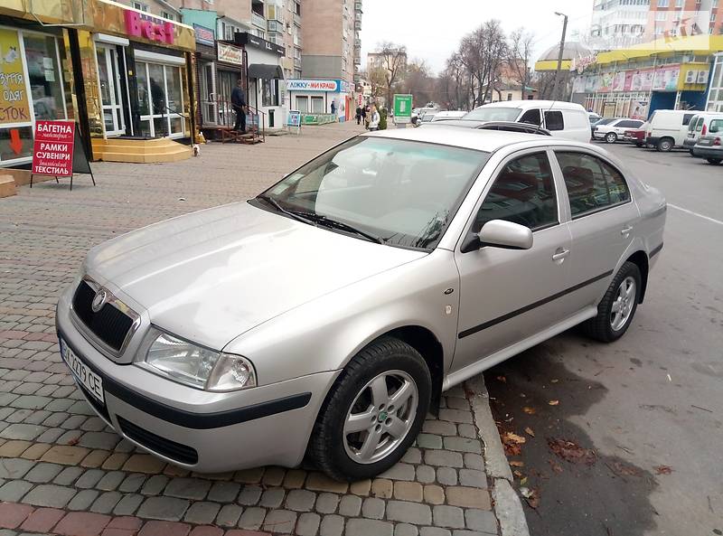 Лифтбек Skoda Octavia 2004 в Каменец-Подольском
