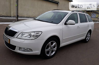 Универсал Skoda Octavia 2012 в Стрые