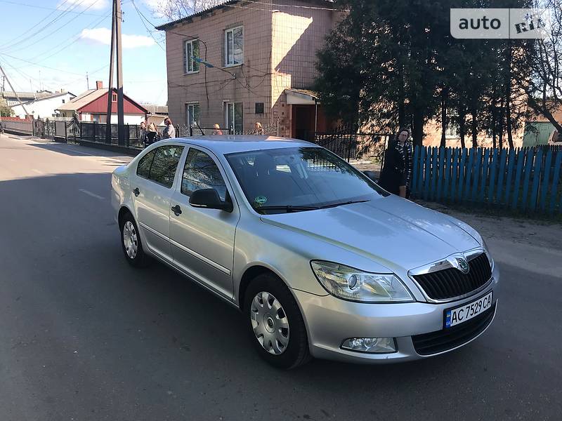 Седан Skoda Octavia 2012 в Луцке