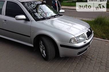 Седан Skoda Octavia 2001 в Львове