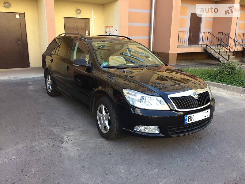 Универсал Skoda Octavia 2010 в Ровно