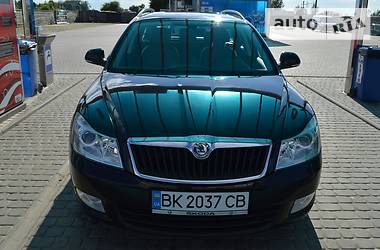 Универсал Skoda Octavia 2010 в Ровно