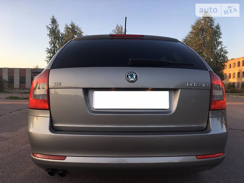 Універсал Skoda Octavia 2011 в Овручі