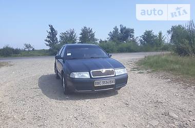 Седан Skoda Octavia 2004 в Старому Самборі