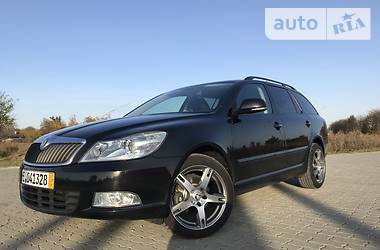 Универсал Skoda Octavia 2011 в Стрые