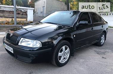 Седан Skoda Octavia 2002 в Каменском