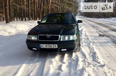 Лифтбек Skoda Octavia 2000 в Житомире