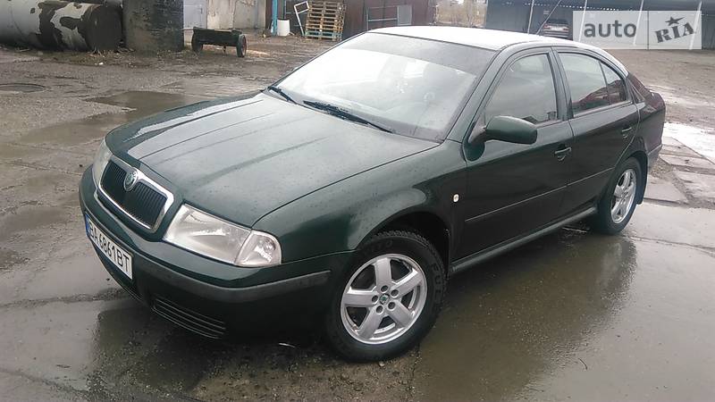 Седан Skoda Octavia 2001 в Кропивницком