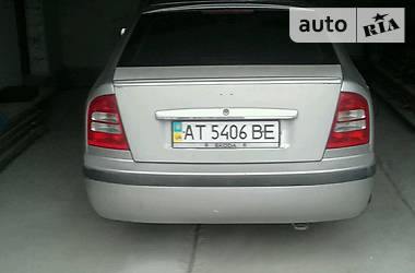 Хэтчбек Skoda Octavia 2001 в Долине