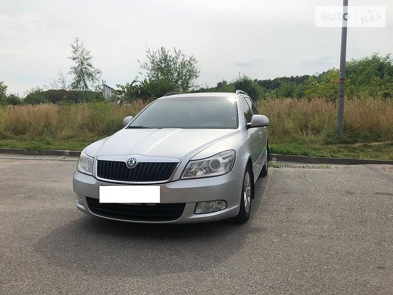 Універсал Skoda Octavia 2010 в 