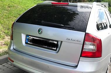 Універсал Skoda Octavia 2012 в 